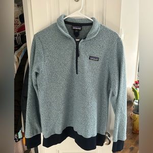 Patagonia pull over fleece. Size M